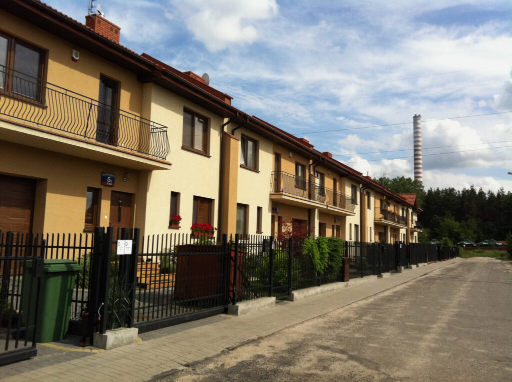 Segmenty przy Chełmońskiego