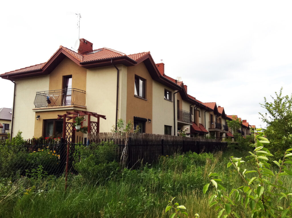 Segmenty przy Chełmońskiego